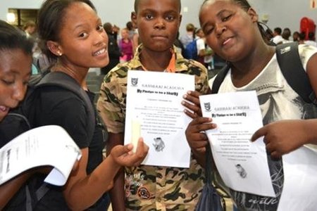 Gansbaai Academia Rekordgetal Graad 8s vir 2016 2